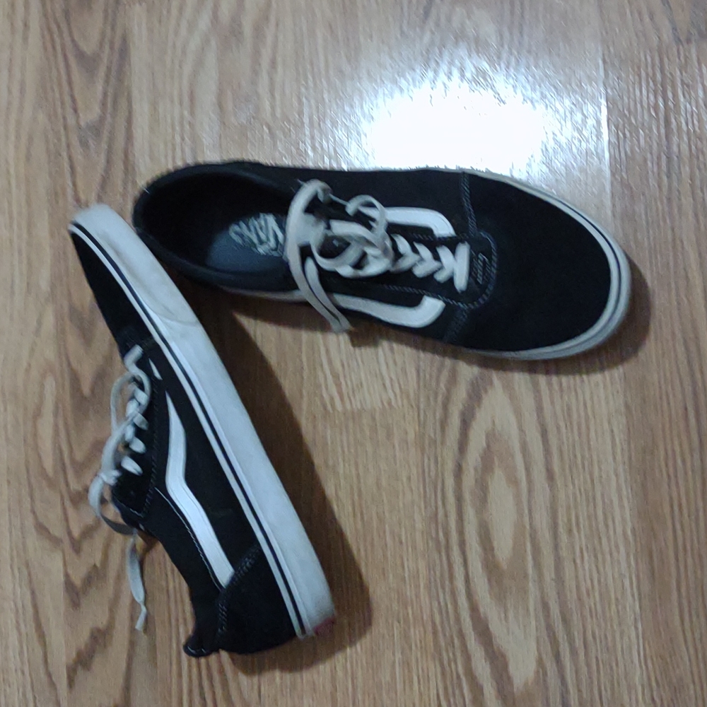 Van's